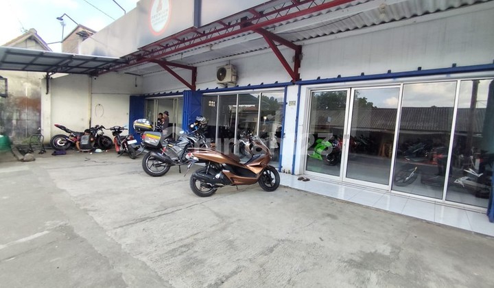 Strategic Shop House for Rent in Wiyoro Near Ngipik Market & Kotagede Strategic Shop House for Rent in Wiyoro Near Ngipik Market & Kotagede