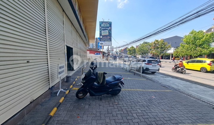 ruko 3 lantai di jl solo jogja depok sleman yogyakarta 2