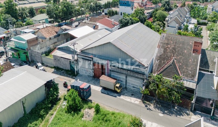 For Sale, Ready-to-Use Strategic Warehouse in Banyuraden, Gamping - Only 30 Meters From Godean Road Km 5 For Sale, Ready-to-Use Strategic Warehouse in Banyuraden, Gamping - Only 30 Meters From Godean Road Km 5