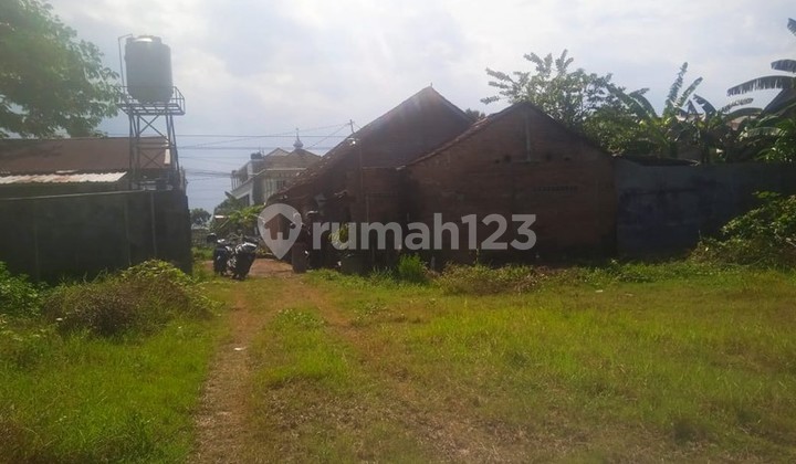 Tanah Luas 8100 Meter Persegi Lokasi Strategis di Berbah Sleman