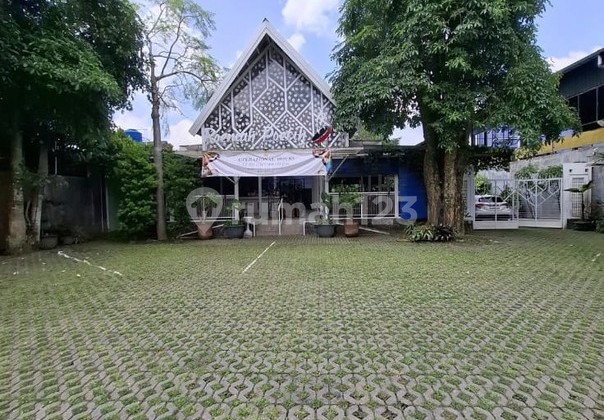 For Rent: Ready-to-Use Restaurant in Elite Sariharjo Area, Super Strategic Location & Spacious, Sariharjo, Ngaglik, Sleman