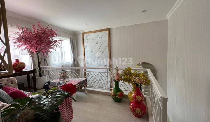 Rumah Mewah Elegan di The Green BSD Cluster Banyan Ville 11