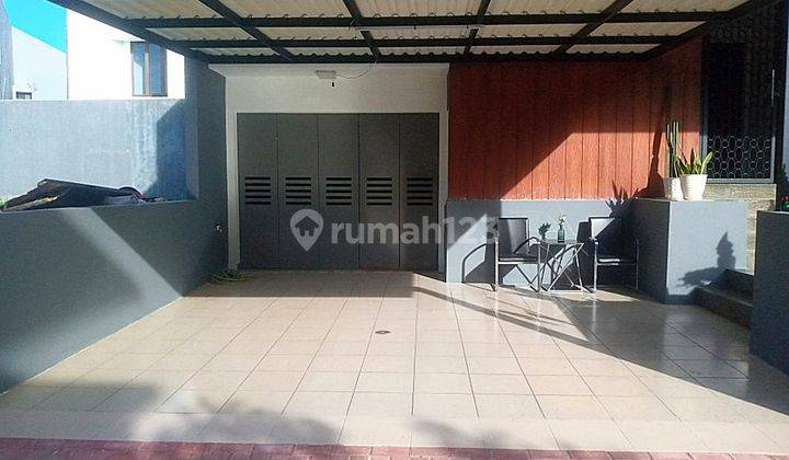 Rumah 3 Lantai di Kebayoran Residence Bintaro Hadap Selatan Semi Furnished  2