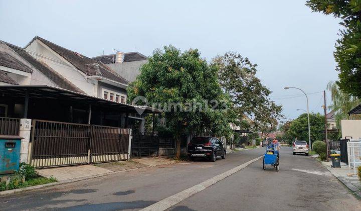 Rumah Mewah Bangunan Baru di Kencana Loka BSD Dgn Private Pool  2