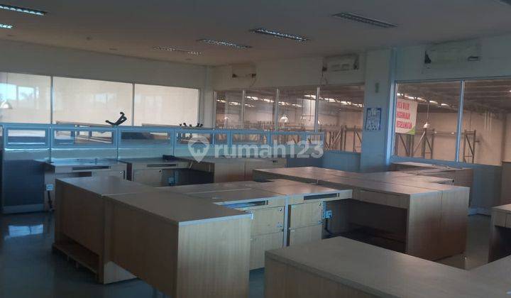 Gudang kantor industri eks pabrik Kalbe di gunung Sindur 2