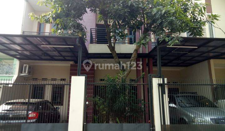 Rumah 2 Lantai Full Bangunan di Griya Loka BSD City Murah Mau Terjual Cepat 1