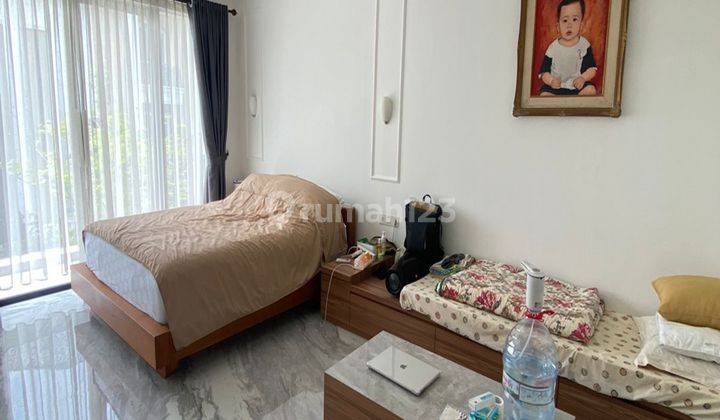 Rumah Bangunan Baru Hadap Selatan Semi Furnished Di Puspita Loka Bsd City 2