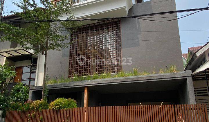 Rumah 3 Lantai di Pondok Indah Jakarta Selatan Ada Lift Dan Swimming Pool Mewah 1