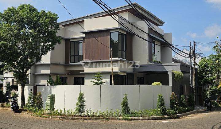 Rumah Baru Modern Kontemporer Tropis Mewah di Kencana Loka BSD City 1