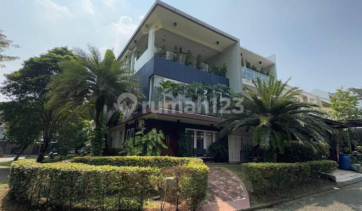 Rumah Huk 3 Lantai Full Furnish Hadap Selatan di De Latinos BSD City
