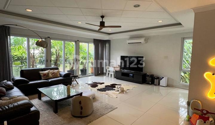 3-Story Huk House Fully Furnished South Facing in De Latinos BSD City 2