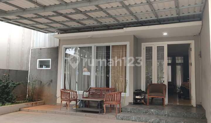Rumah Bangunan Baru 2 Lantai Depan Taman di Vila Melati Mas Serpong 2