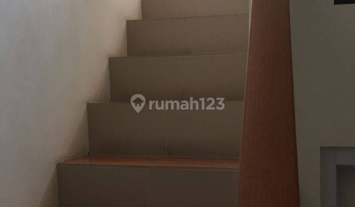 Rumah 2 Lantai Full Renov Dengan Balkon Luas Di Sevilla Bsd City 2