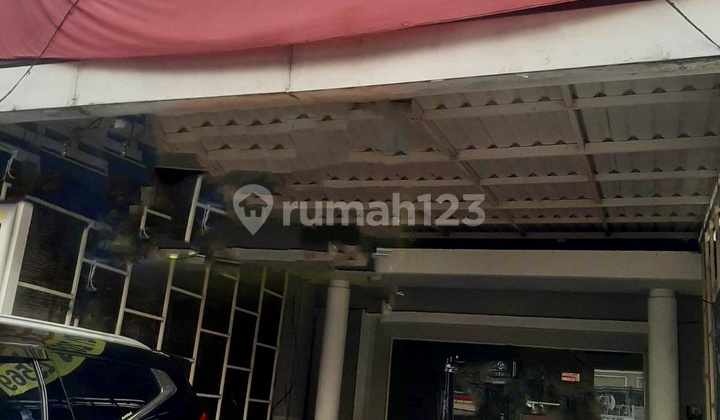 Goldfinch Gading Serpong Three-Story Shop House Fully Renovated Goldfinch Gading Serpong Three-Story Shop House Fully Renovated