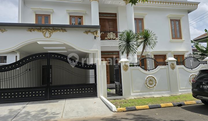 Rumah Baru Modern 3 Lantai Ada Kolam Renang Di Puspita Loka Bsd City 