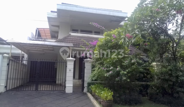 House on Jalan Duta Pondok Indah, South Jakarta