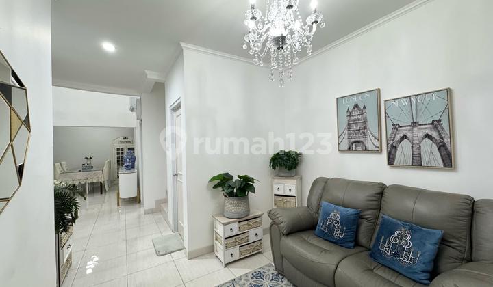 Rumah Modern Di Puspita Loka Bsd City 2