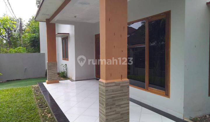 Rumah Dengan Halaman Luas 2 Lantai Di Nusa Loka Bsd City 2