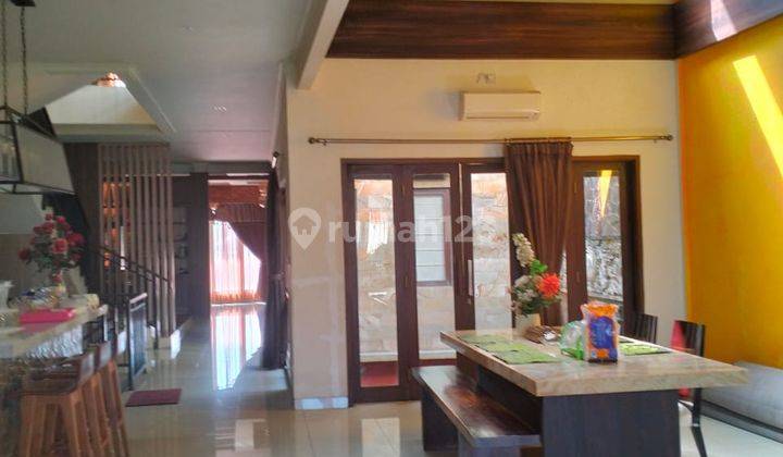 Rumah Modern Halaman Luas Furnished Di Ciater Tangerang Selatan 2