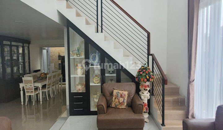 Rumah 3 Lantai Bangunan Mandiri Full Furnish The Icon Bsd City 2