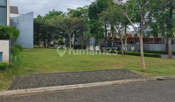 Huk Plot in Greenwich BSD Cluster Mayfield Location on Boulevard