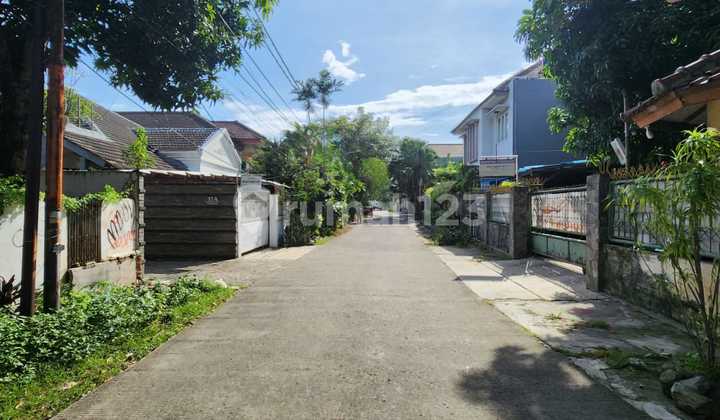 Rumah Ada Kolam Renang Taman Halaman Luas Di Pondok Labu Jakarta Selatan  2