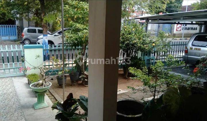 Rumah Jalan Sumatera Pusat Kota Madiun Bangunan Bagus Terawat Model Klasik Kuno 3