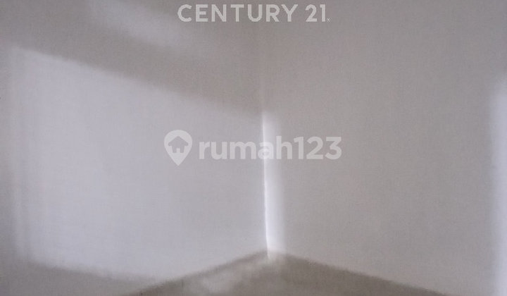 For Sale Nice House Ready to Occupy One Gate Cluster 2