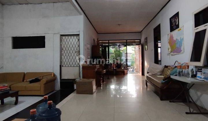 RUMAH TINGGAL BISA UNTUK KOS dengan HALAMAN BELAKANG & TAMAN DEPAN  2