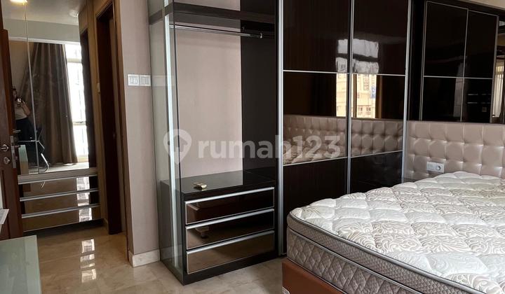 Disewakan Apartemen Royal Mediterania Full Furnished Lantai Tinggi 1
