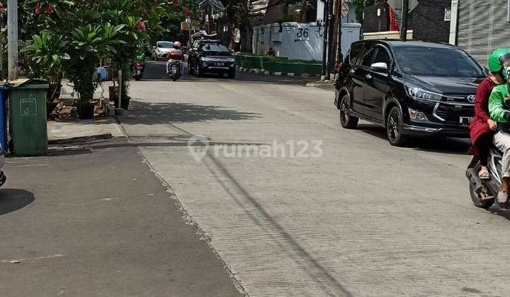 Dijual Ruko Multi Fungsi Tomang 3 Lantai 7