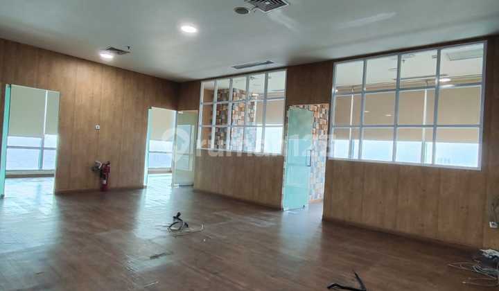 Dijual Office Spce Soho Capital Unfurnished Lantai Tinggi