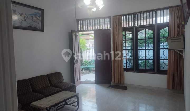 Dijual Cepat Rumah Hitung Tanah di Duri Kepa Dijual Cepat Rumah Hitung Tanah di Duri Kepa