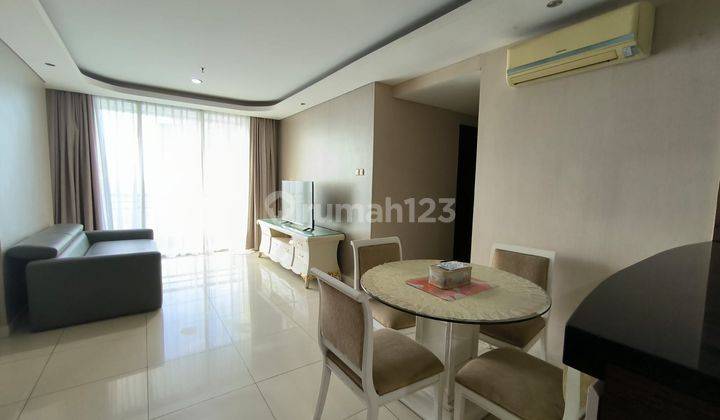 Dijual Apartemen Central Park Furnished Lantai Tinggi Sudah Renovasi 1