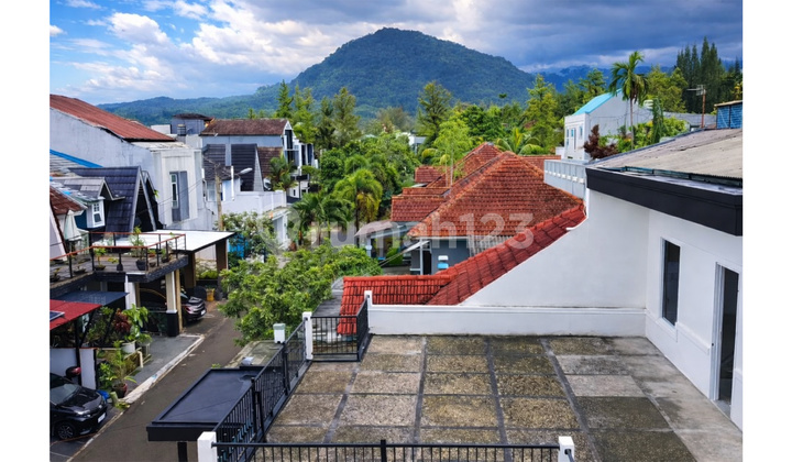 Dijual Rumah Exclusive Siaphuni View Bagus di Venesia Sentul City