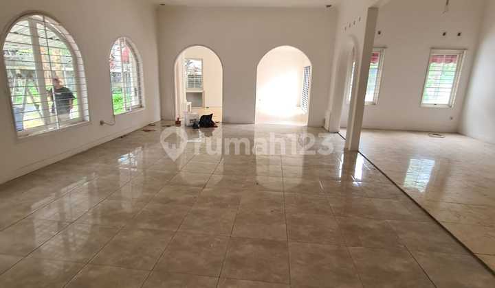 DIJUAL RUMAH MEWAH 2 LANTAI HARGA NEGO SIERRA MADRE SENTUL CITY 2