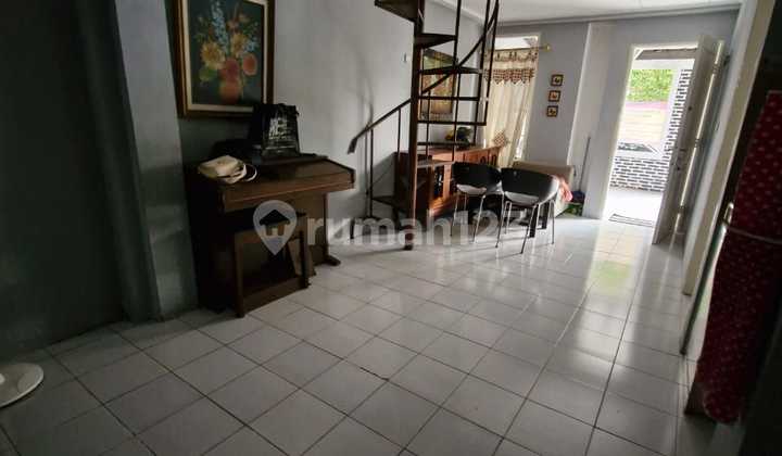 DIJUAL RUMAH 1,5 LANTAI BAGUS MURAH TERBAIK VICTORIA SENTUL CITY DIJUAL RUMAH 1,5 LANTAI BAGUS MURAH TERBAIK VICTORIA SENTUL CITY