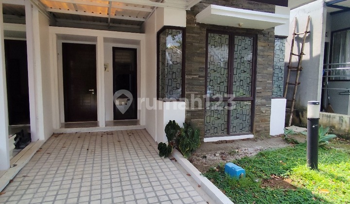 DISEWA RUMAH BAGUS TAHUNAN MURAH SIAP HUNI THE BREEZE SENTUL CITY 2