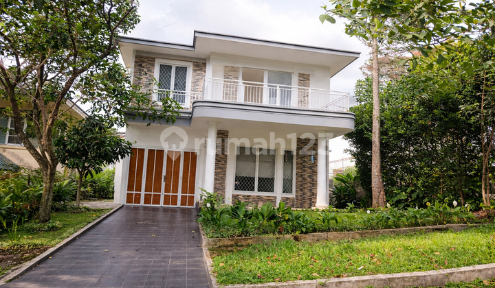 Disewa Rumah Exclusive Tahunan Semi Furnish Siap Huni Sentul City