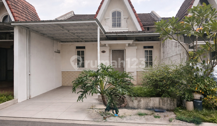 FOR RENT: GOOD YEARLY HOUSE, SEMI-FURNISHED, READY TO OCCUPY IN SENTUL CITY FOR RENT: GOOD YEARLY HOUSE, SEMI-FURNISHED, READY TO OCCUPY IN SENTUL CITY