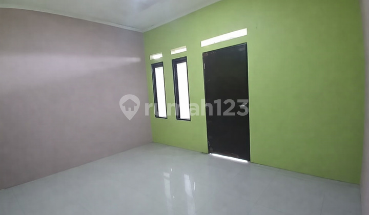 Disewa Rumah Mewah Tahunan 2 Lantai Bagus Siaphuni Cibinong Bogor 2