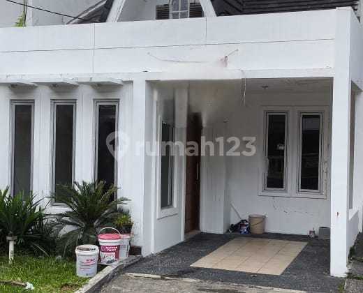Dijual Rumah Bagus Siap Huni di Victoria Sentul City Ssr735 A37