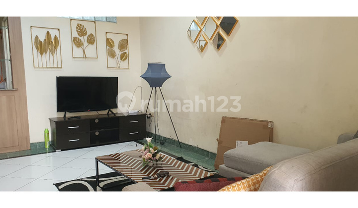 For Rent: 2-Story House, Fully Furnished, Ready to Move In, Negotiable Price, Sentul City.