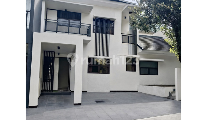 FOR RENT: LUXURY ANNUAL HOUSE, NEGOTIABLE PRICE, EQUATOR GARDEN, SENTUL CITY
