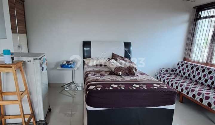 DISEWA RUMAH 2 LANTAI BULANAN BAGUS FURNIS HARGA NEGO SENTUL CITY