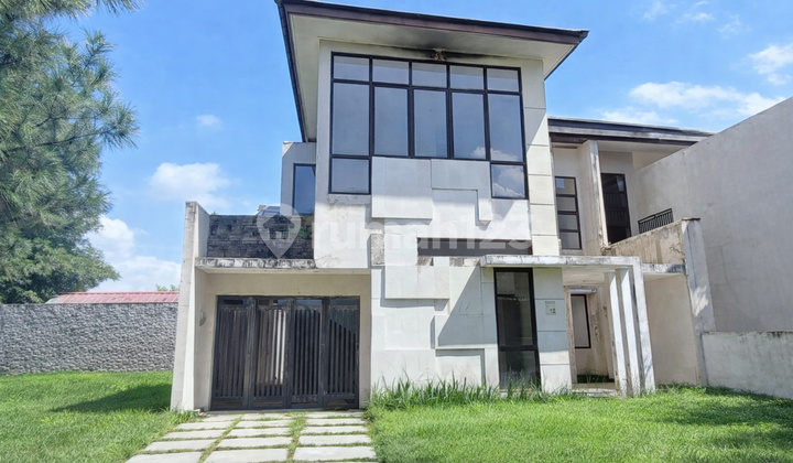 Dijual Rumah Mewah 2 Lantai SHM Harga Murah Siap Huni Sentul City