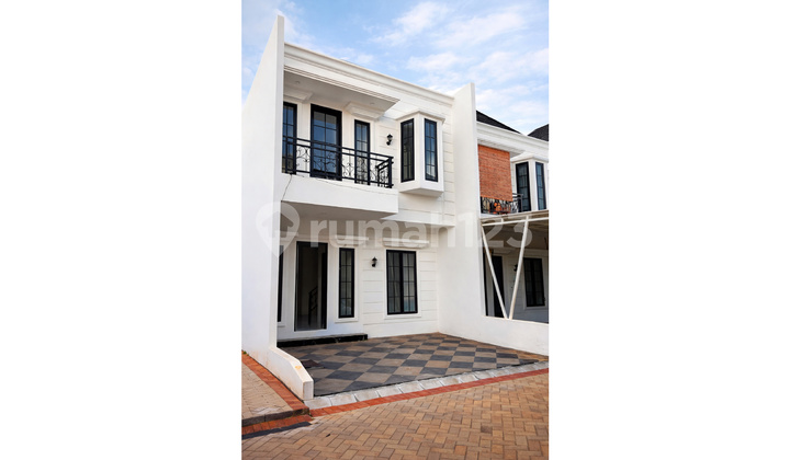Dijual Rumah Exclusive 2 Lantai Desain Modern Jakarta Timur Bo192