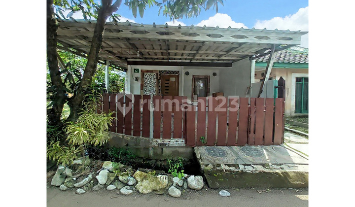 For Sale Good House Hook Siaphuni Strategic Negotiable Price Sentul City For Sale Good House Hook Siaphuni Strategic Negotiable Price Sentul City