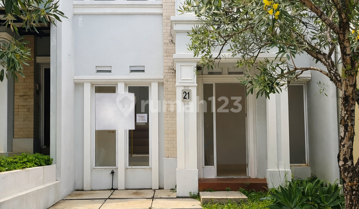 For Sale 2-Storey House with Direct Mountain View, Move-in Ready Sentul City