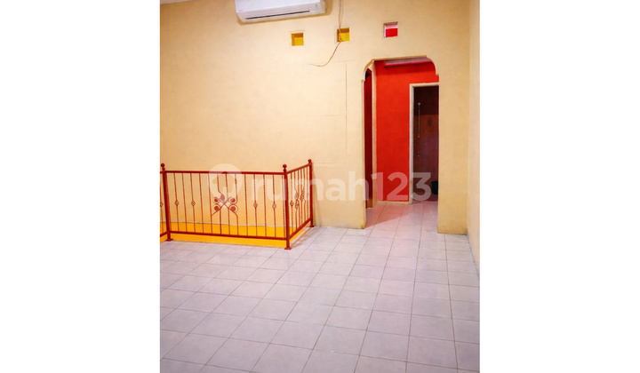 For Sale 3-Story Shop House Ready to Occupancy Negotiable Price Near Cilebut Station 2